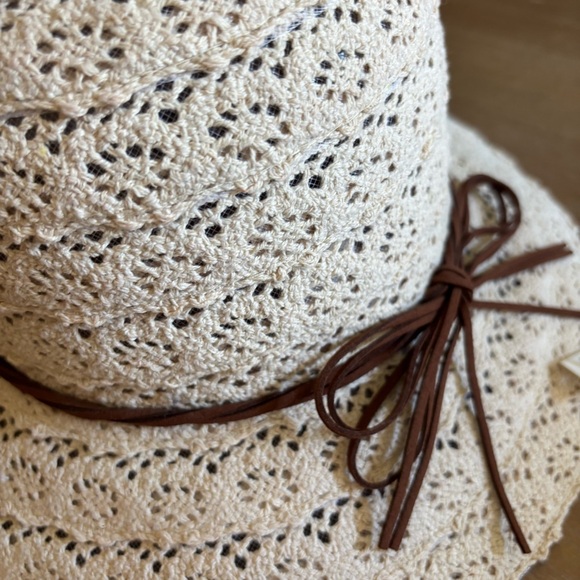 Mudd Ivory Lace Bucket Hat with Brown Suede Tie NWT - Picture 2 of 4